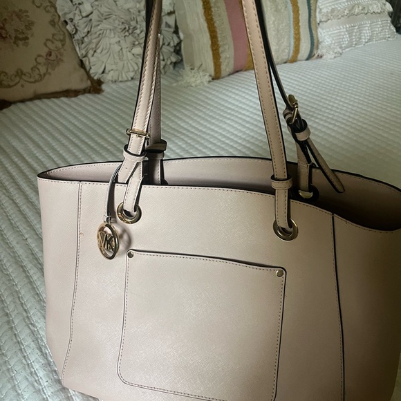 Michael Kors Cream Tote Bag - Picture 1 of 8